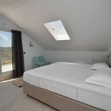 Villa ölüdeniz'e Yakın 3 Yatak Odalı